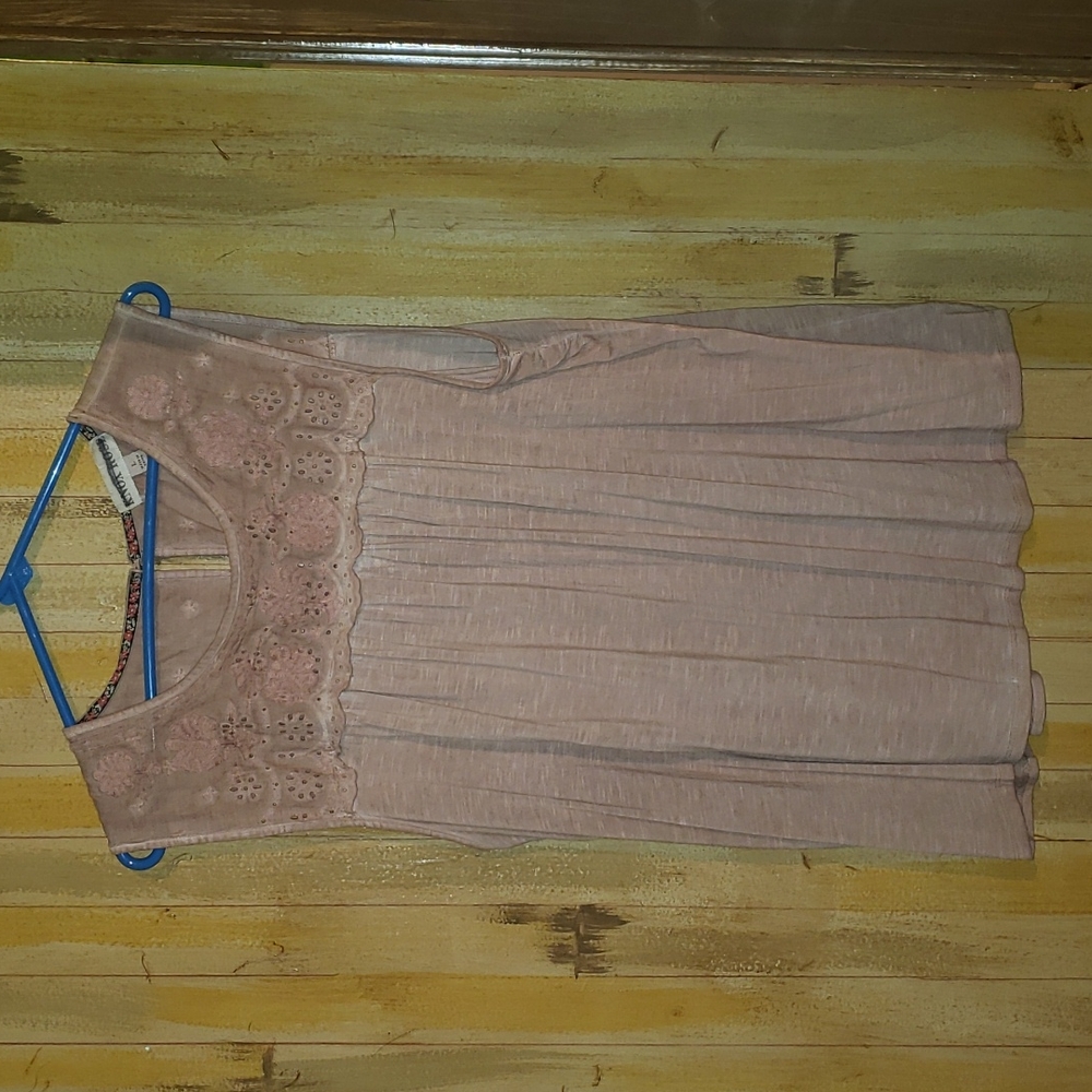 Knox Rose sleeveless blouse.